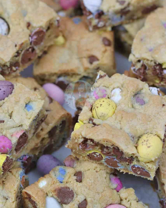 Cottontail Confection Box