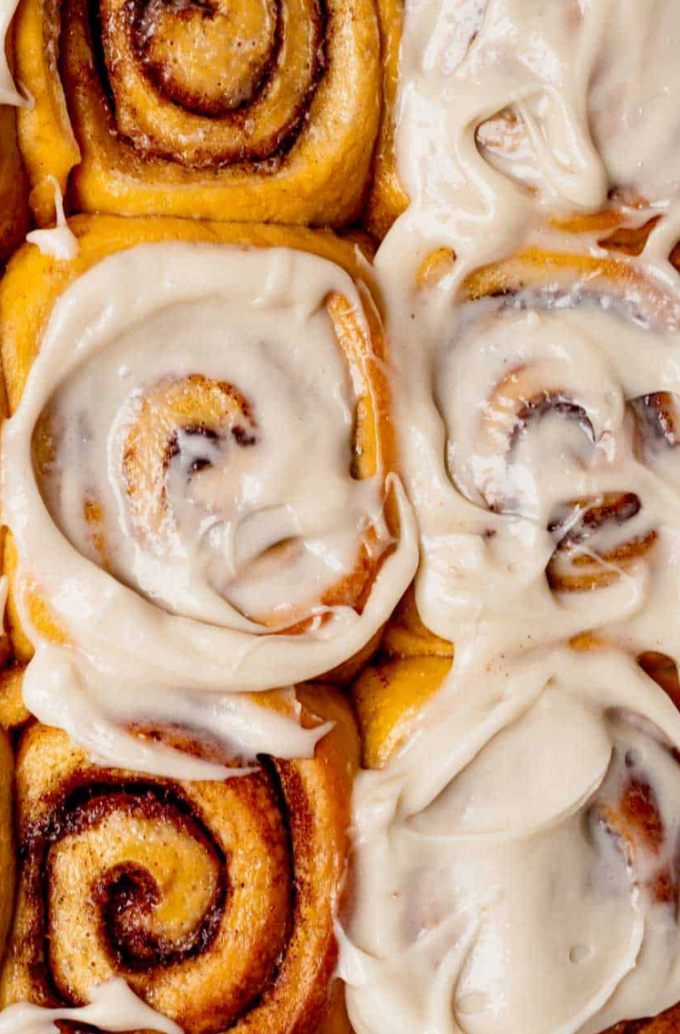 Cinnamon Rolls 🍂